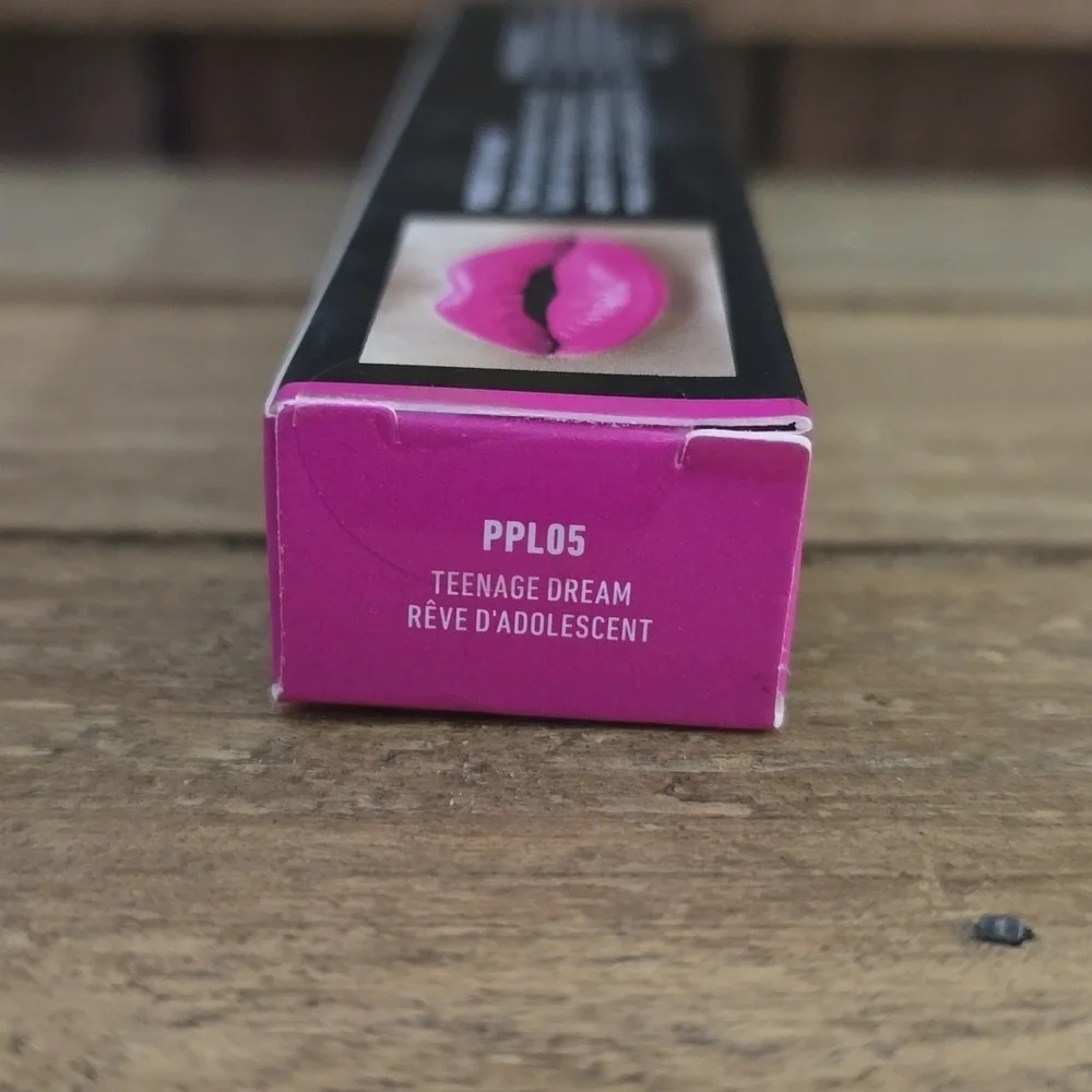 NYX Powder Puff Lippie-Teenage Dream